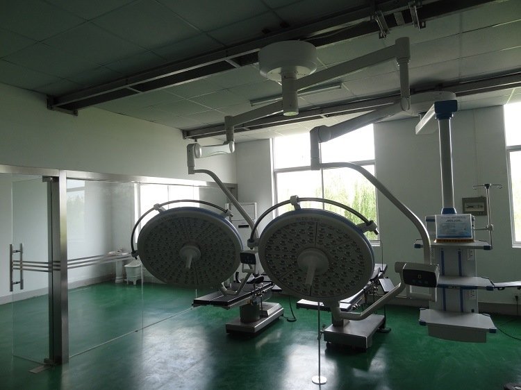 Hled-M7/5 Medical Ceiling Type LED Surgical Shadowless Operating Lamp with Super Price