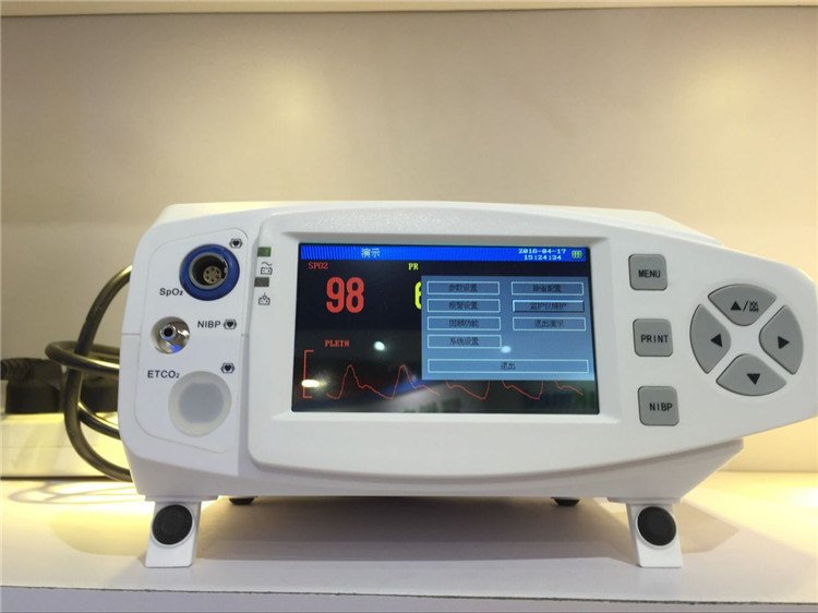 CE Approved Medical Table Top Oximeter with NIBP