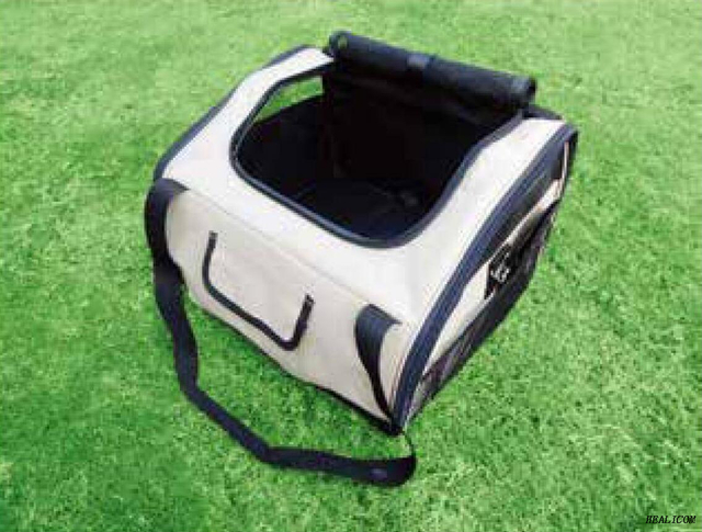 TPC0004 Portable Mesh window folding Pet Car Booster Seat for safe travel Comfortable breathable 