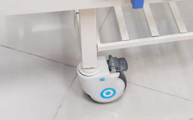 Best Price Medical Hospital Equipment DP-M002 ABS Adjustable Two-cranK Manual Patient Bed With Guardrail